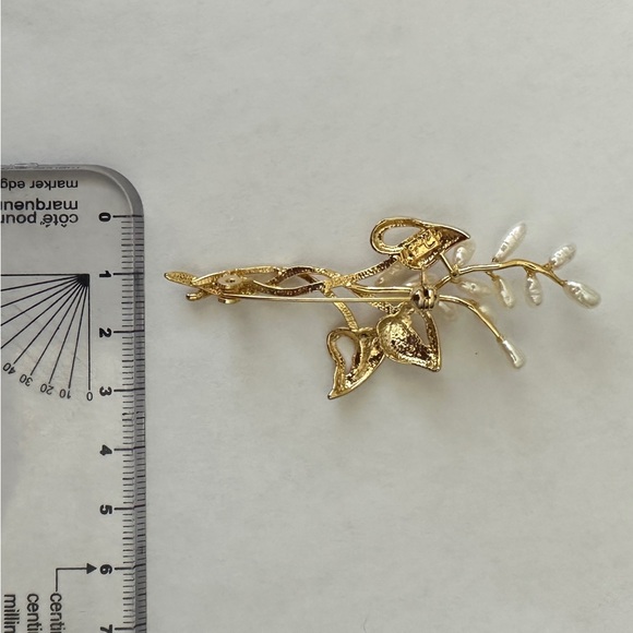 Signed Duri©️Freshwater Pearl Brooch - Picture 8 of 16